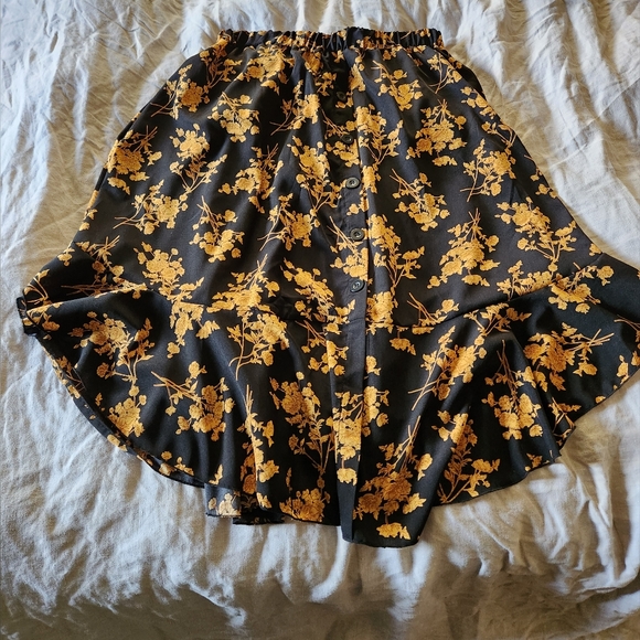 Sheln Floral Print Button Front Ruffle Hem High Waist A Line Midi Skirt, Size L - Picture 2 of 3